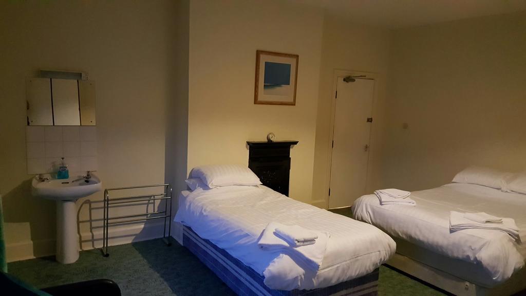Station Hotel Hucknall Екстериор снимка