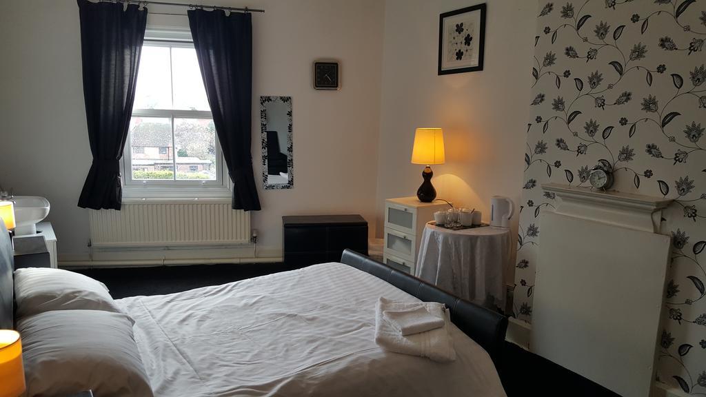Station Hotel Hucknall Екстериор снимка
