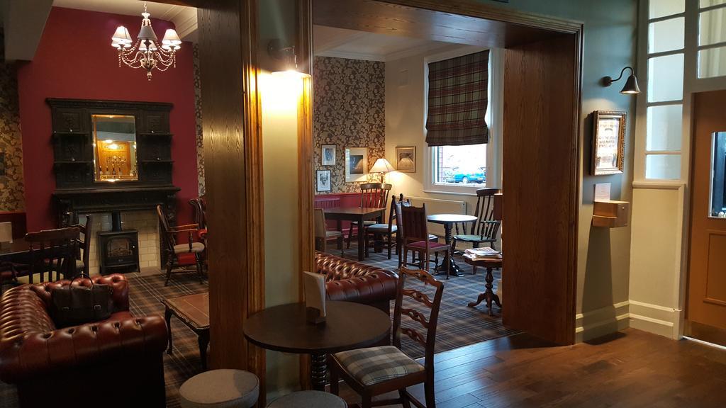 Station Hotel Hucknall Екстериор снимка